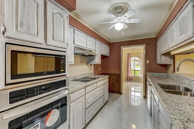 409 Twin Creek Dr, Hurst, TX 76053 - photo 7