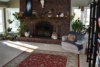 305 E Walnut St, Raymore, MO 64083 - photo 6