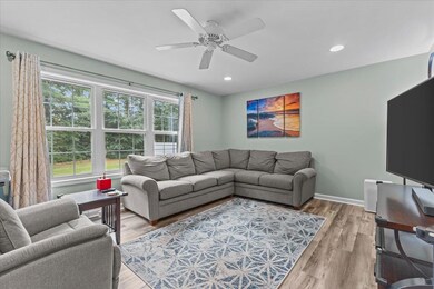 4 Hummingbird Ln unit 101, Milton, VT 05468 - photo 6