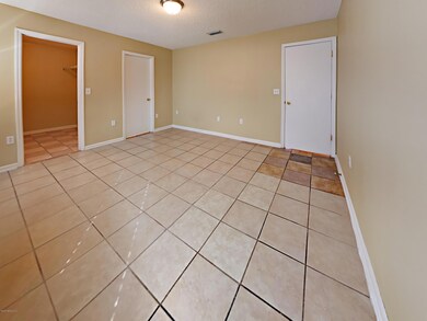 114 Cherry Tree Ct, Jacksonville, FL 32216 - photo 7