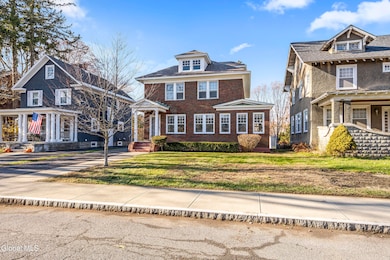 815 Wright Ave, Schenectady, NY 12309 - photo 2