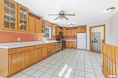 4907 Lorton Ave, Davenport, IA 52807 - photo 6