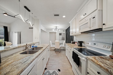 8100 Cambridge St unit 61, Houston, TX 77054 - photo 7