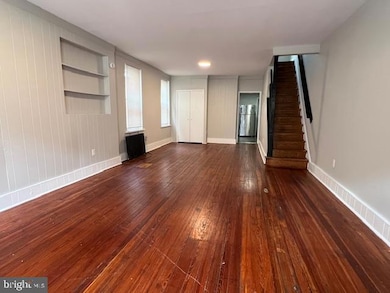 737 Chain St, Norristown, PA 19401 - photo 5