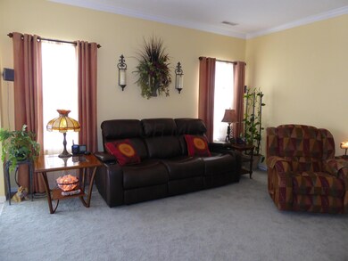 Family room 1