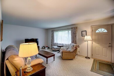 4381 Chandler Dr, Columbus, OH 43213 - photo 7