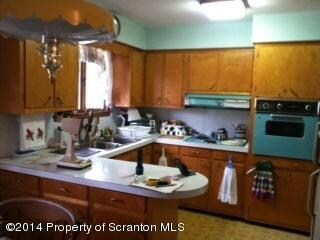 112 Post Hill Rd, Falls, PA 18615 - photo 6
