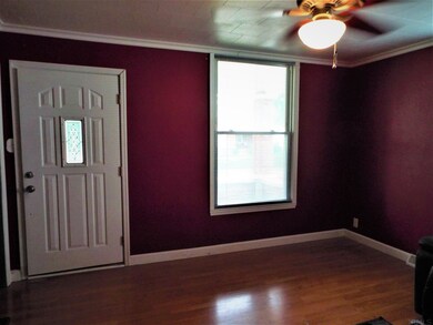 507 N West St, Fort Branch, IN 47648 - photo 3