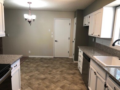 1779 Hamilton Ln, Grants Pass, OR 97527 - photo 4