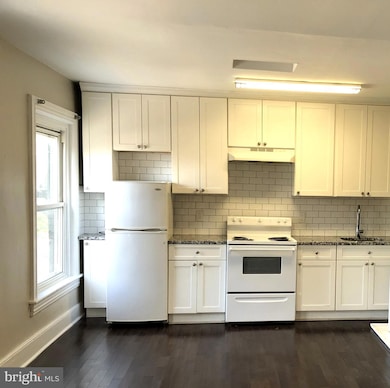 45 Bridge St unit 3, Lambertville, NJ 08530 - photo 6