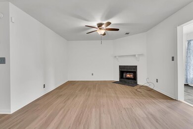 CREM - 902 Greenmeadow-3