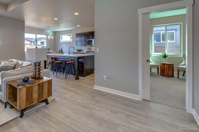 3665 SW Badger Ct, Redmond, OR 97756 - photo 7