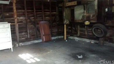 GARAGE INTERIOR