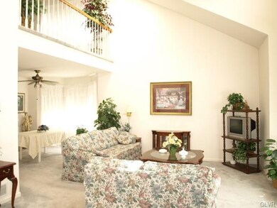 321 Surrey Place unit U321, Macungie, PA 18062 - photo 2