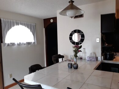 889 Chesterton Dr, Memphis, TN 38127 - photo 5