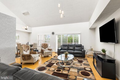 1803 Snow Meadow Ln unit 301, Baltimore, MD 21209 - photo 7