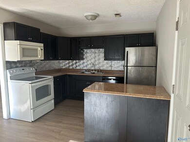 2502 Vining Cir NW, Huntsville, AL 35810 - photo 5