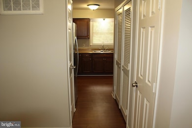 423 Laurel Ave, Fredericksburg, VA 22408 - photo 3