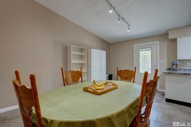 916 Glen Molly Dr, Sparks, NV 89434 - photo 5