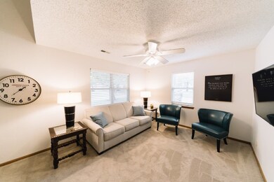 1532 Houston St, Manhattan, KS 66502 - photo 2