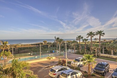 View of Ocean & Cocoa Beach Pier (1) (1)