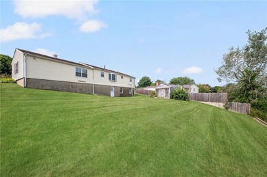 27 Mark Fore Dr, West Warwick, RI 02893 - photo 4