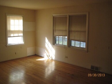 927 Westchester Blvd, Westchester, IL 60154 - photo 3