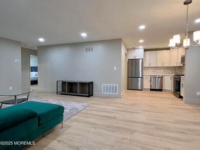 7 Seattle Ct unit 5, Freehold, NJ 07728 - photo 6