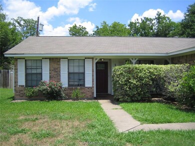 1715 Laura Ln unit CS, College Station, TX 77840 - photo 3