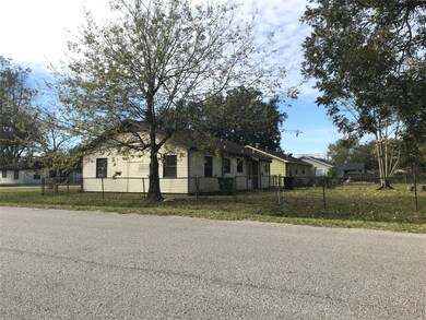 7645 Carothers St, Houston, TX 77028 - photo 5