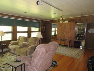 131 Overlook Dr, Hawley, PA 18428 - photo 4