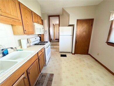 130 Park Place, Auburn, NY 13021 - photo 4