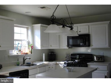 6 Clement Ct, Columbus, NJ 08022 - photo 5