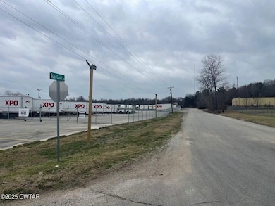 20 E L Morgan Dr, Jackson, TN 38305 - photo 4