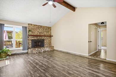 309 De la Cruz St, Weatherford, TX 76085 - photo 4