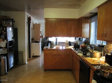 Kitchen 2