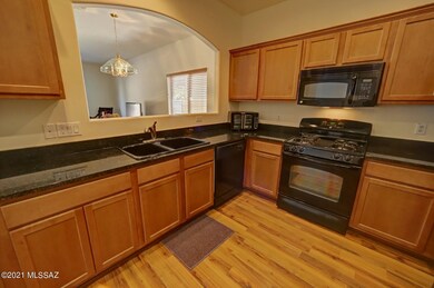 Kitchen, complete...