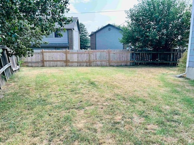 1811 Commanche Ct, Junction City, KS 66441 - photo 2