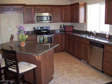 Kitchen with Center Island
