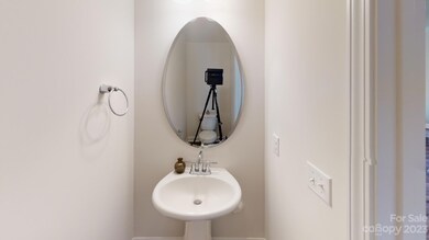 47 Ravens Ridge Rd, Hendersonville, NC 28792 - photo 3