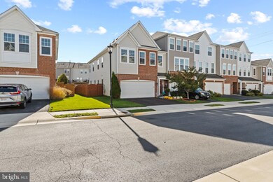 41831 Apatite Square, Aldie, VA 20105 - photo 3