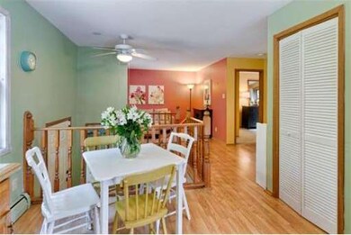 22 Cherry St, Newburyport, MA 01950 - photo 2