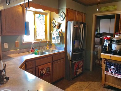 820 Potts Way, Grants Pass, OR 97526 - photo 3