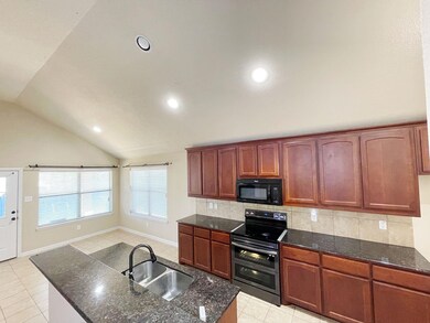 3502 Austin St, Gainesville, TX 76240 - photo 3