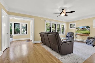 1913 E Beverly Rd, Milwaukee, WI 53211 - photo 6