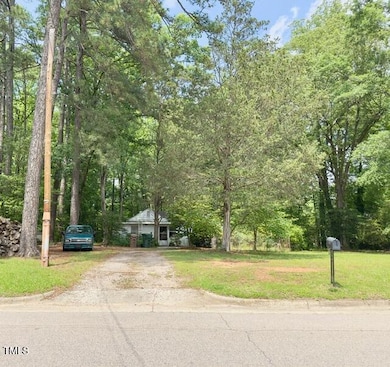 517 Sorrell St, Cary, NC 27513 - photo 4