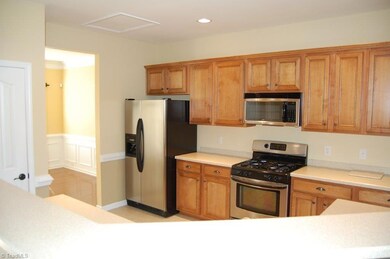 3449 Lilliefield Ln, High Point, NC 27265 - photo 2