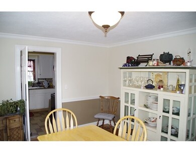 25 Maynard Rd, Northampton, MA 01060 - photo 7