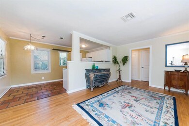 Living Room/Kitchen