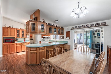 Dining/Kitchen